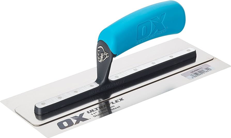 OX PRO ULTRAFLEX FINISH TROWEL 280/110MM